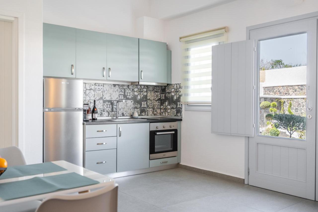 Sn Santorini Apartments Kamári Extérieur photo